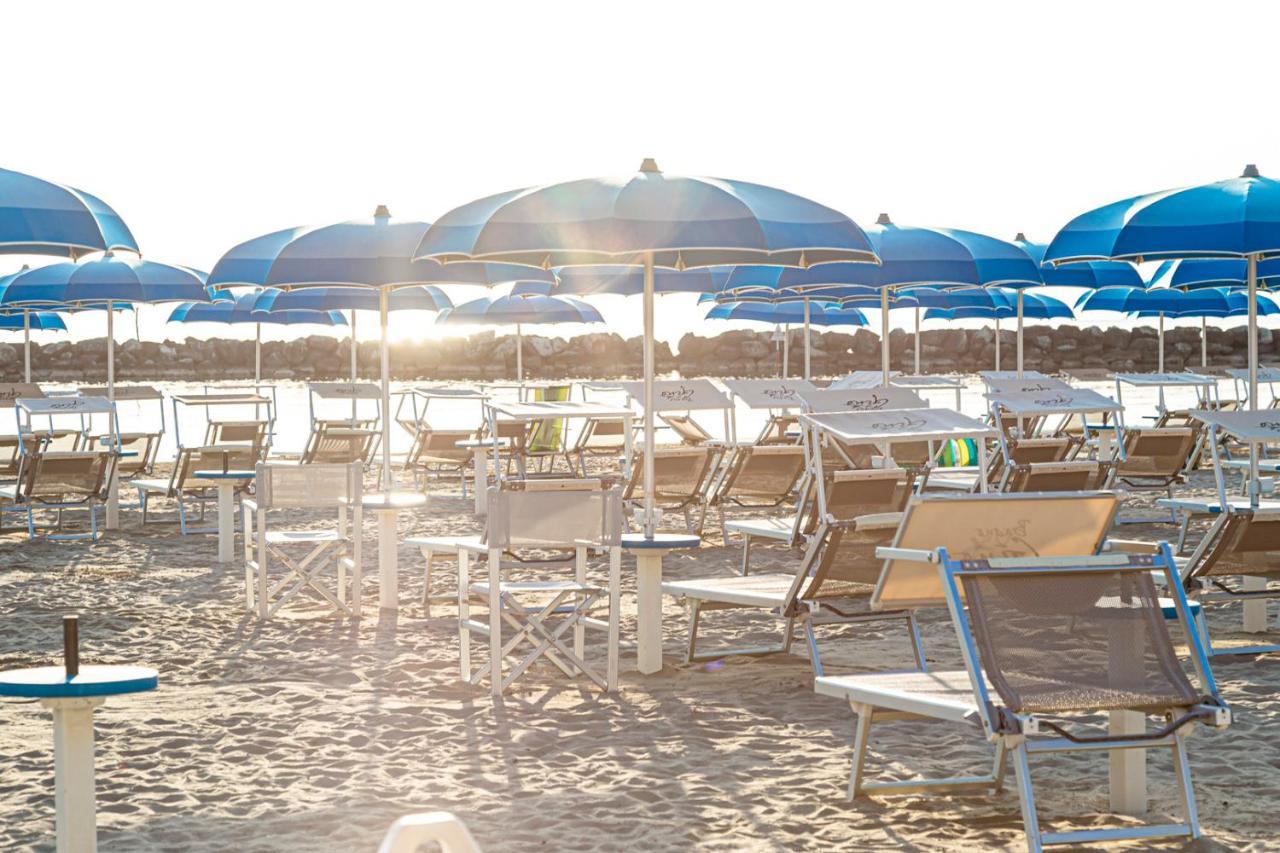 Evo Boutique Hotel & Spa Bellaria-Igea Marina Buitenkant foto