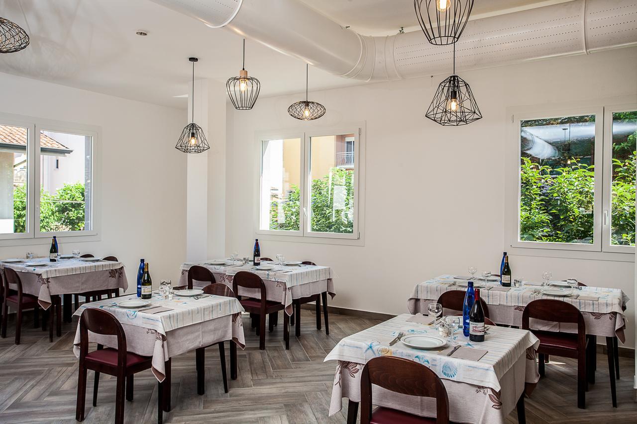Evo Boutique Hotel & Spa Bellaria-Igea Marina Buitenkant foto