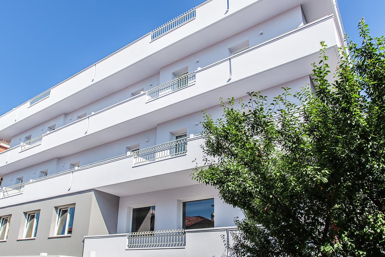 Evo Boutique Hotel & Spa Bellaria-Igea Marina Buitenkant foto